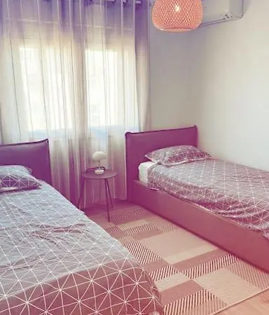 Apartment Leos *