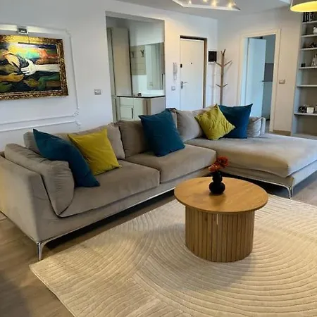 Apartment Leos Tirana