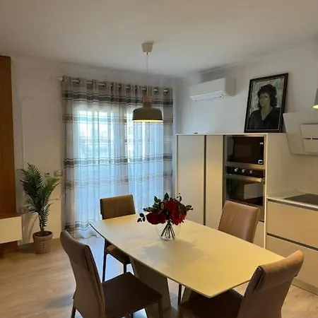Apartment Leos *